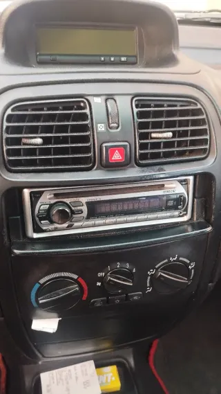 Mitsubishi Space Star 2004