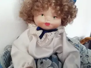 Bambola Capodimonte