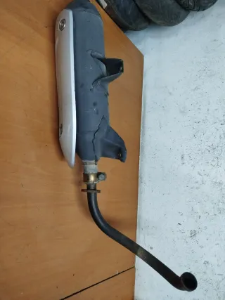 Tubo de escape Piaggio Carnaby 125 (2007-12)