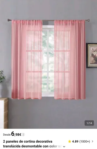 Cortina rosa de tela visillo