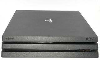 Consola PS4 Pro 1TB con Mando