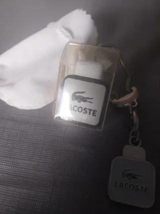 Miniatura y Llavero Lacoste