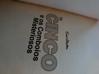 Os cinco e os comboios misteriosos