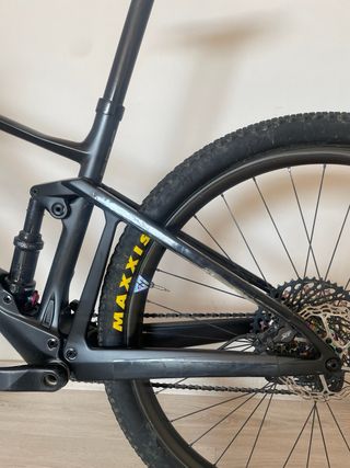 Bicicleta BMC Fourstroke 01