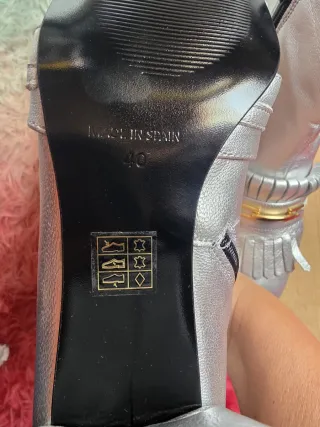 Botines de Piel Talla 40 Plata