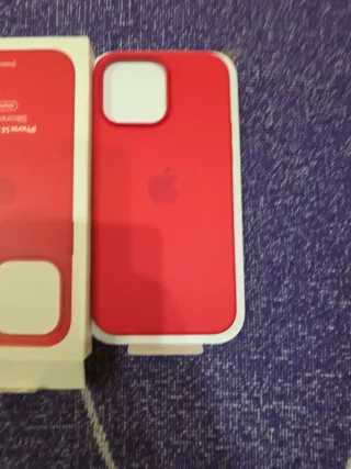 Funda iPhone 14 Pro Max Roja MagSafe