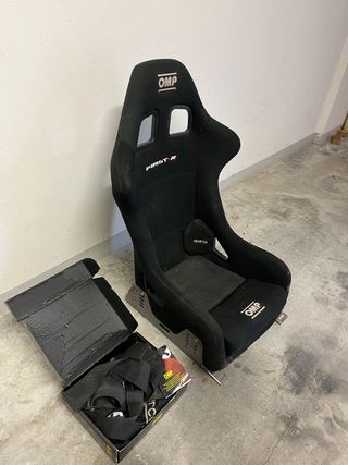 Baquet OMP First-R (caducado) + Arneses