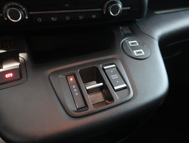 OPEL E-COMBO CARGO, L 800KG, 136cv (100Kw), 2024