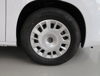 OPEL E-COMBO CARGO, L 800KG, 136cv (100Kw), 2024