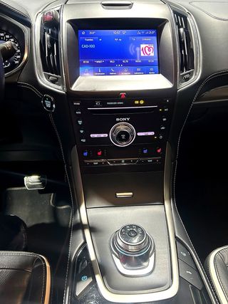 Ford S-Max Vignale Hybrid 2023 ·Automático ·7 plaz