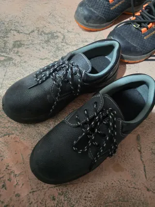 Zapatos de seguridad negros Talla 38 las tres