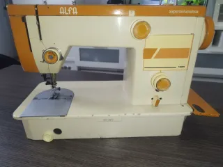 Máquinas de coser Alfa 1680 y Singer 966