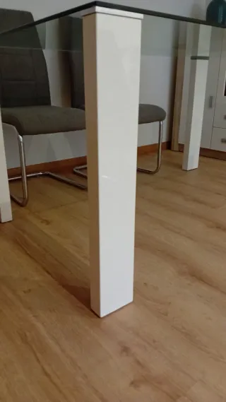 Mesa de comedor cristal y metal