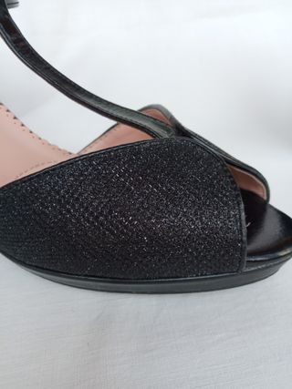 Zapatos negros tacón con brillos