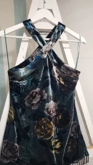 Vestido nuevo Zara Terciopelo Flores Flecos Talla
