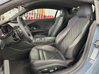 AUDI R8 V10 FSI performance 456kW quattro S tr.