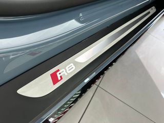 AUDI R8 V10 FSI performance 456kW quattro S tr.