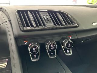 AUDI R8 V10 FSI performance 456kW quattro S tr.