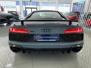 AUDI R8 V10 FSI performance 456kW quattro S tr.