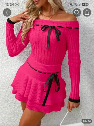 Conjunto rosa con lazos negros