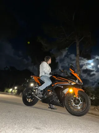 Honda CBR500R 2017 Naranja y Negra para A2