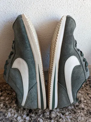 Nike Cortez verdes talla 41.5
