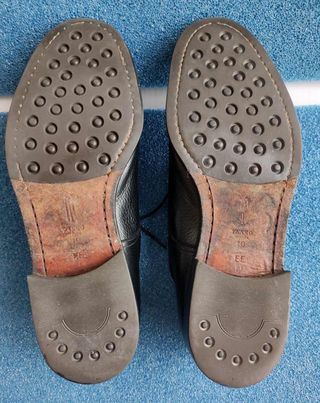 Zapatos Yanko con cordones. Talla: 44