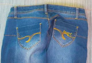 Pantalón vaquero Desigual Talla 40