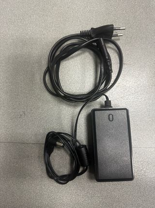 Fuente de alimentación negra