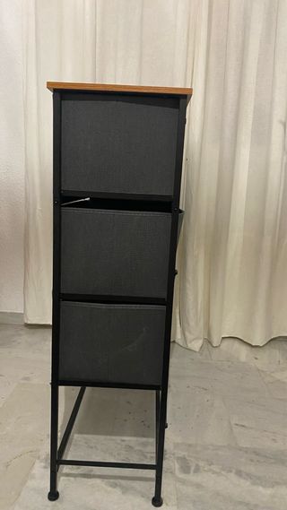 Cajonera estilo industrial negra y marrón