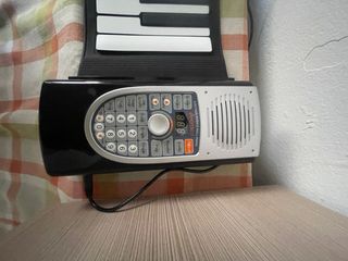 Piano Electrónico Enrollable Negro