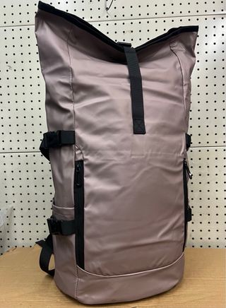 Zaino roll-top in materiale impermeabile