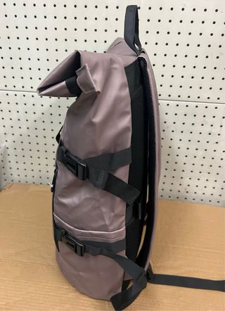 Zaino roll-top in materiale impermeabile