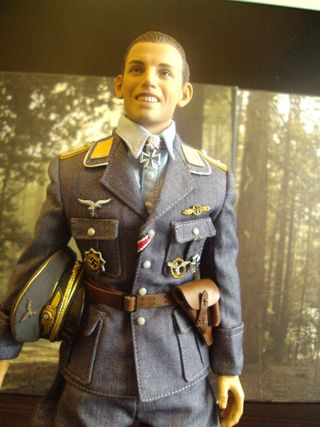 Figura Alert Line 1/6 Erich Hartmann WW2, sin caja