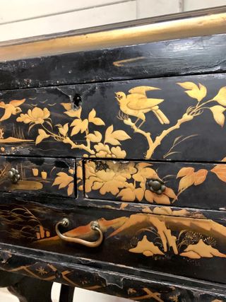 Costurero oriental antiguo