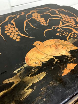 Costurero oriental antiguo