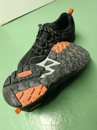 Zapatillas Hi-Tec Trail Negro Naranja