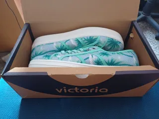 ZAPATILLAS BAMBAS VICTORIA CHICA NUEVAS TALLA 41 E