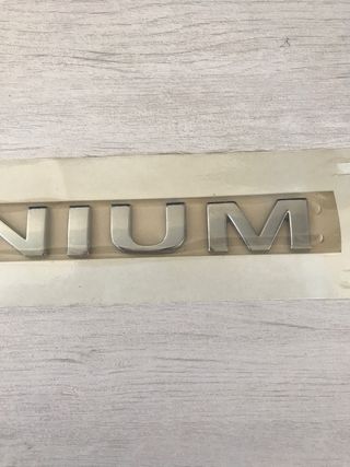 Emblema Titanium Ford Anagrama