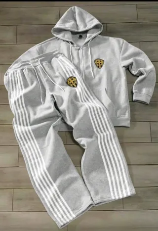 Fato de Treino Cinzento com Emblema