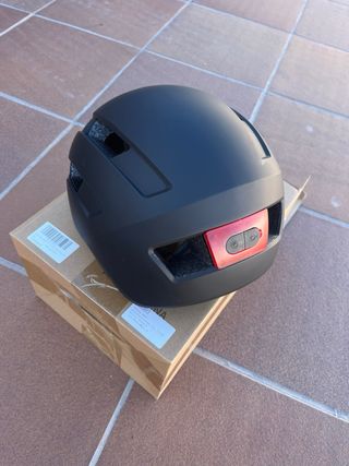 Casco Negro Patinete/Bici NUEVO