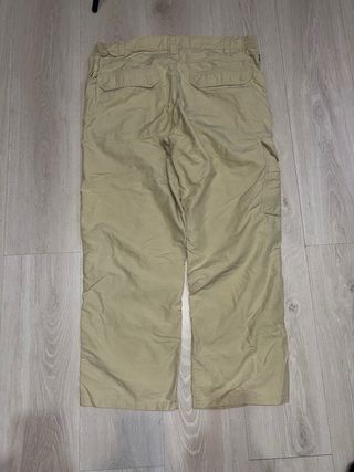 Pantalones Fjallraven trekking senderismo beige
