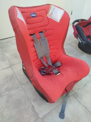 Silla coche bebé Chicco roja