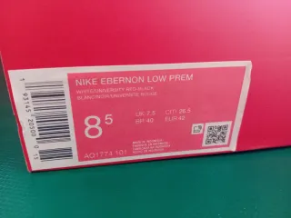 Zapatillas Nike Talla 42  Negras y Rojas