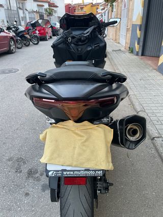 Yamaha TMAX 560 2022 Negra