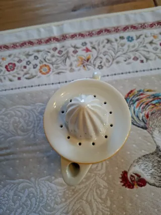 Spremiagrumi vintage in ceramica