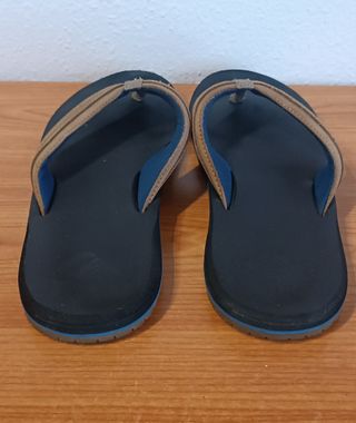 Chanclas Quiksilver Marrones y Negras