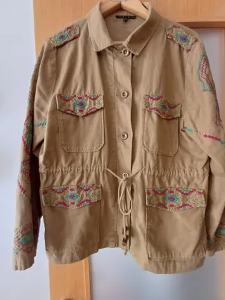 Parka mujer Tintoretto verde-amarronado bordada