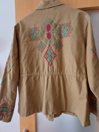 Parka mujer Tintoretto verde-amarronado bordada