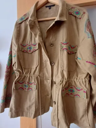 Parka mujer Tintoretto verde-amarronado bordada